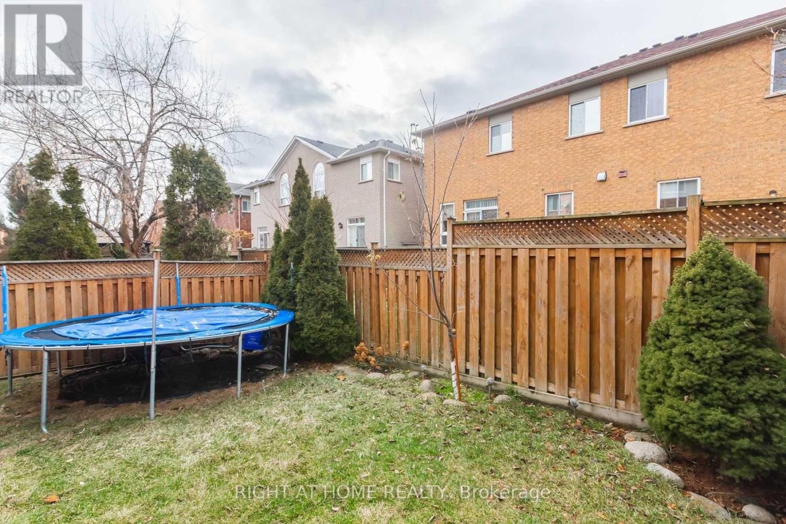 4808 Yorkshire Avenue, Mississauga, Ontario  L4Z 4H3 - Photo 32 - W12746820