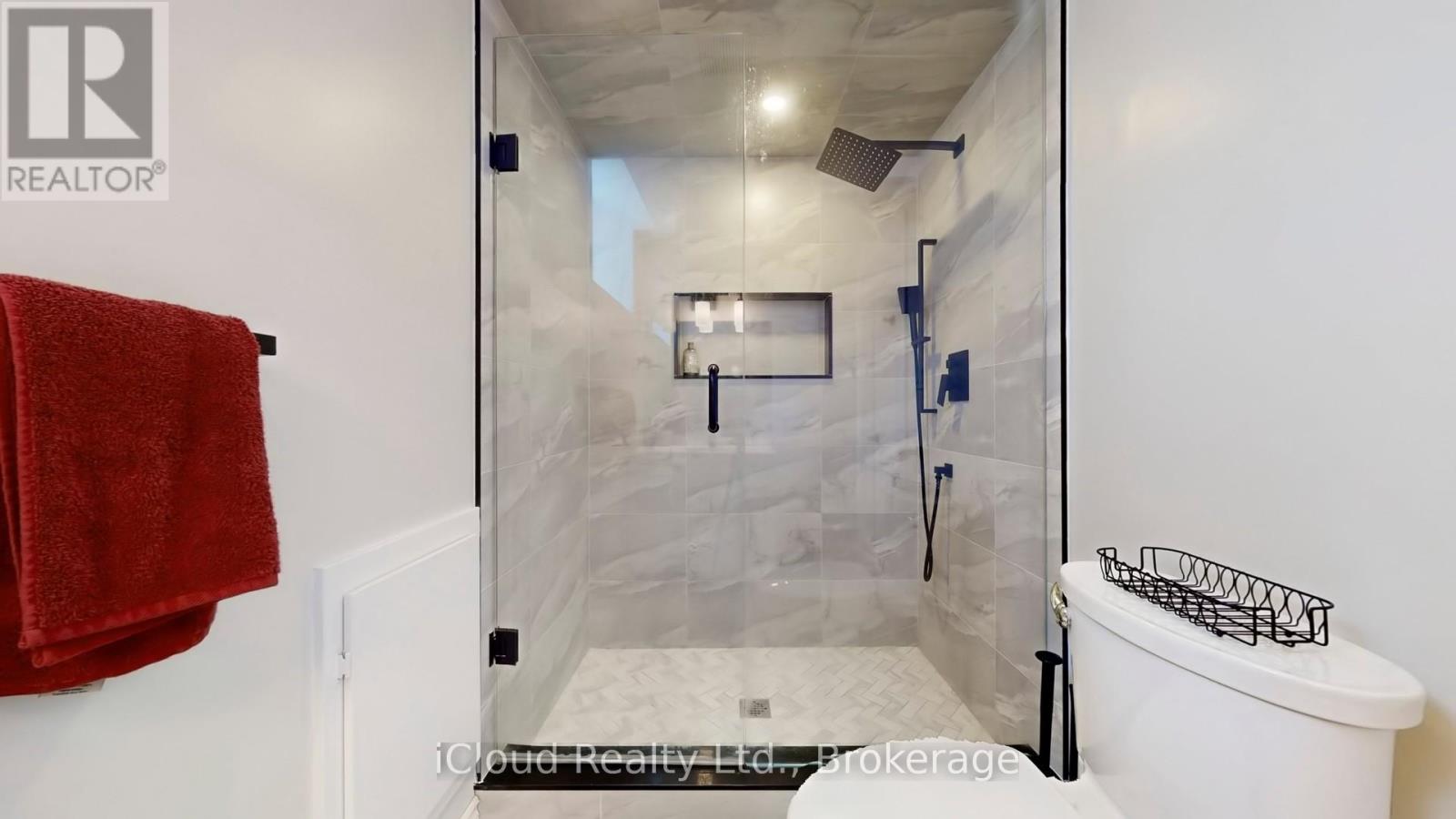 52 Tianalee Crescent, Brampton, Ontario L7A 2X2 - Photo 43 - W12741356