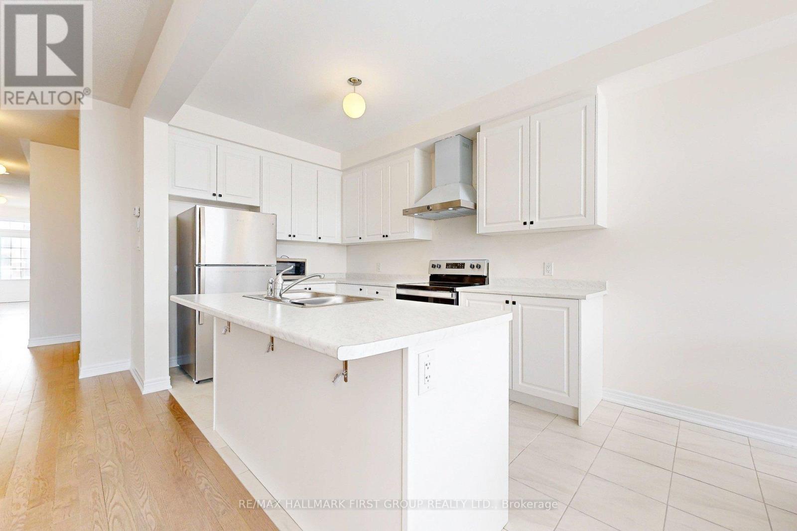 2011 Horace Duncan Crescent, Oshawa, Ontario  L1L 0W4 - Photo 12 - E12746846