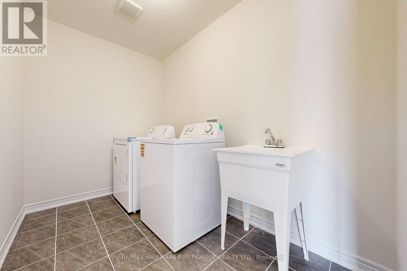 2011 Horace Duncan Crescent, Oshawa, Ontario  L1L 0W4 - Photo 27 - E12746846