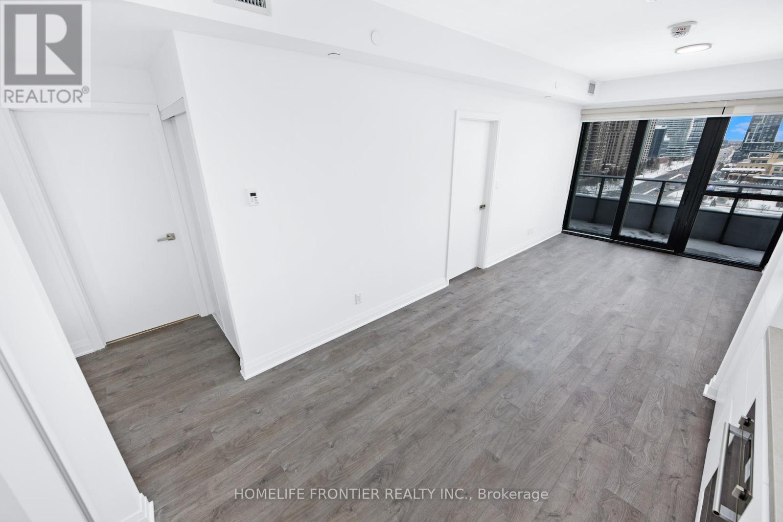 1005 - 4015 The Exchange Street, Mississauga, Ontario  L5B 0N9 - Photo 10 - W12744812