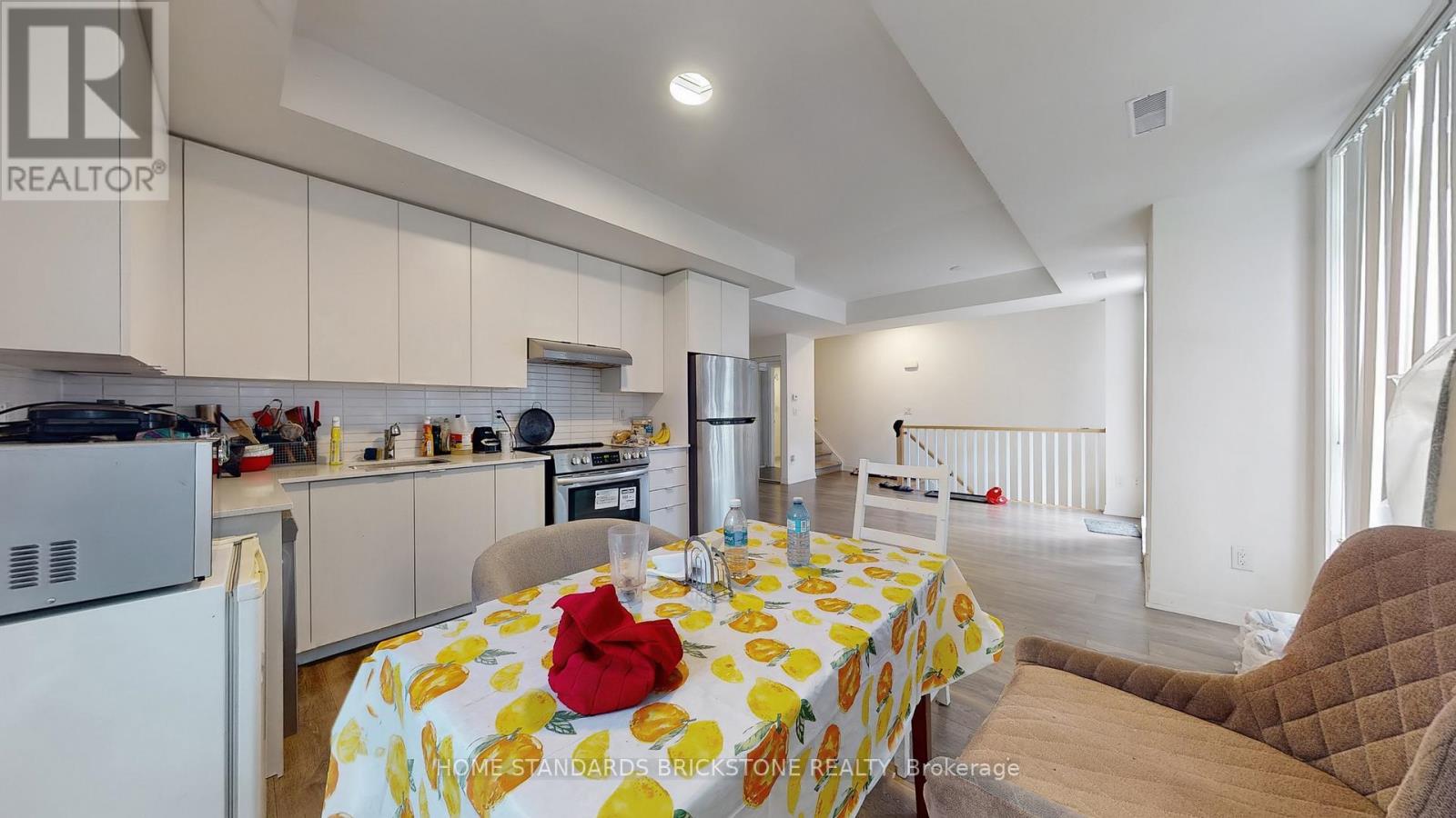 H212 - 90 Canon Jackson Drive, Toronto, Ontario  M6M 0C1 - Photo 18 - W12746840