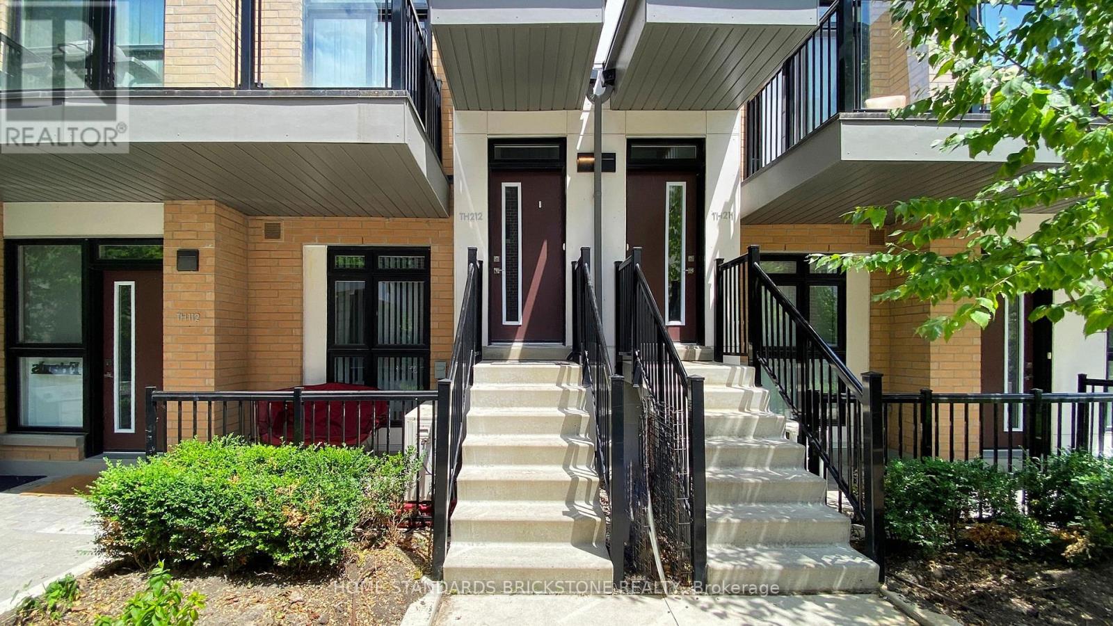 H212 - 90 Canon Jackson Drive, Toronto, Ontario  M6M 0C1 - Photo 7 - W12746840