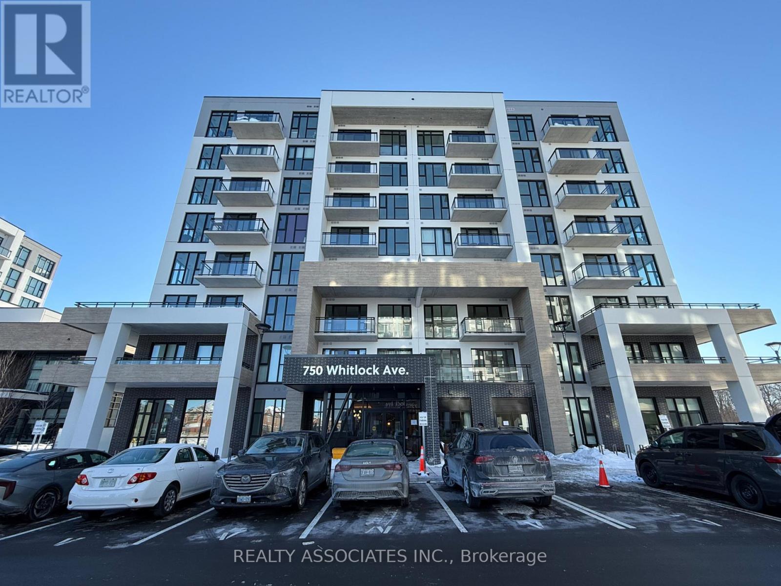 810 - 750 WHITLOCK AVENUE, Milton, Ontario