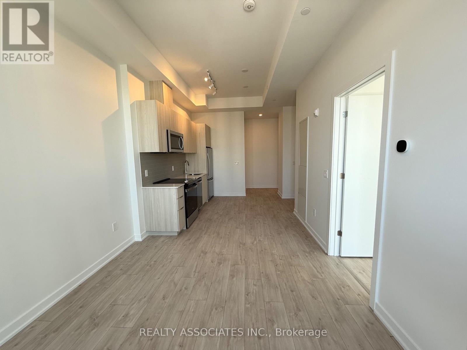 810 - 750 Whitlock Avenue, Milton, Ontario  L9E 2B5 - Photo 5 - W12746850