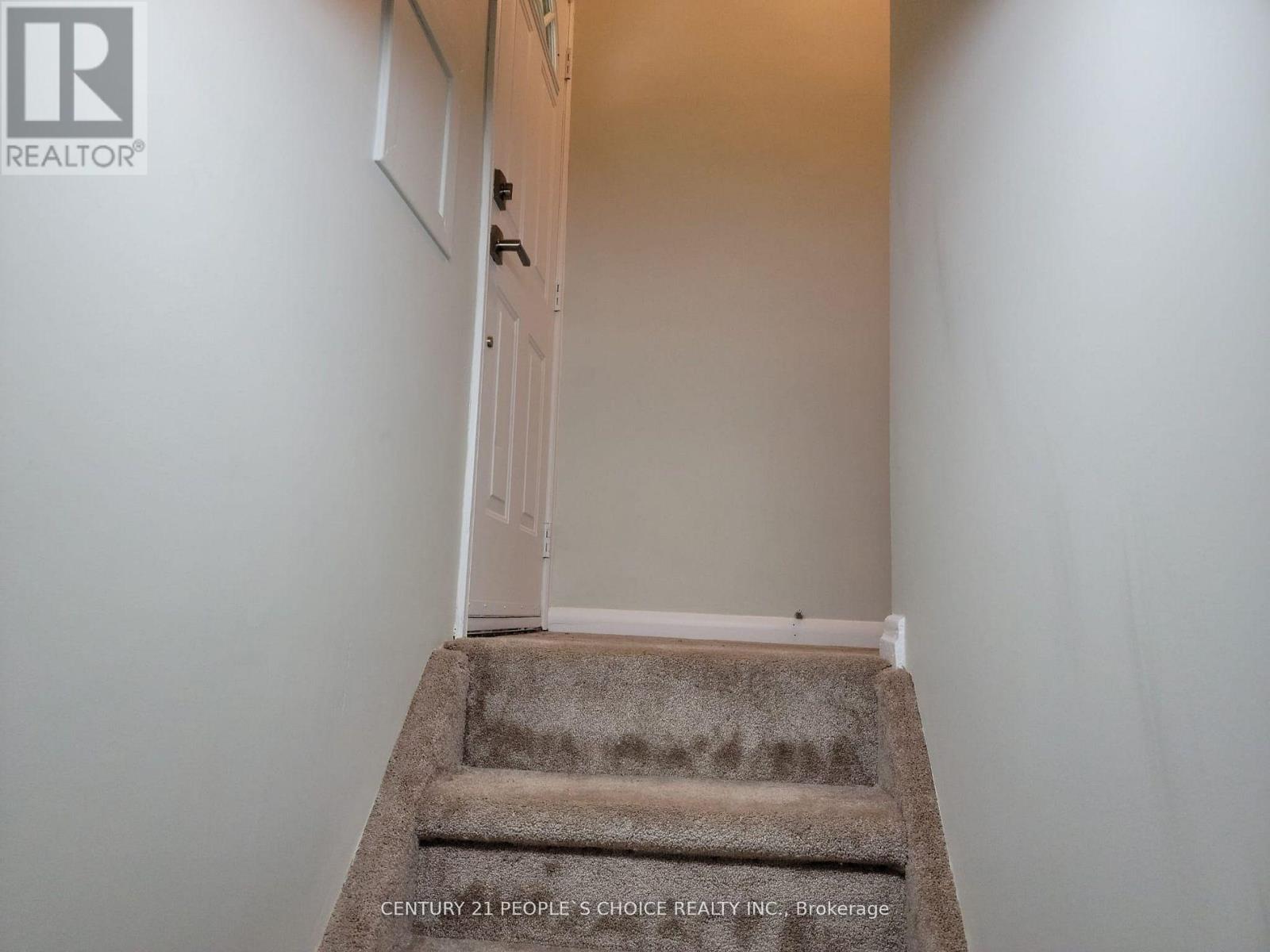 1482 Fisher Avenue, Burlington, Ontario  L7P 2L8 - Photo 10 - W12746860