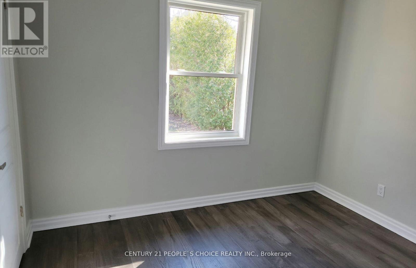 1482 Fisher Avenue, Burlington, Ontario  L7P 2L8 - Photo 8 - W12746860