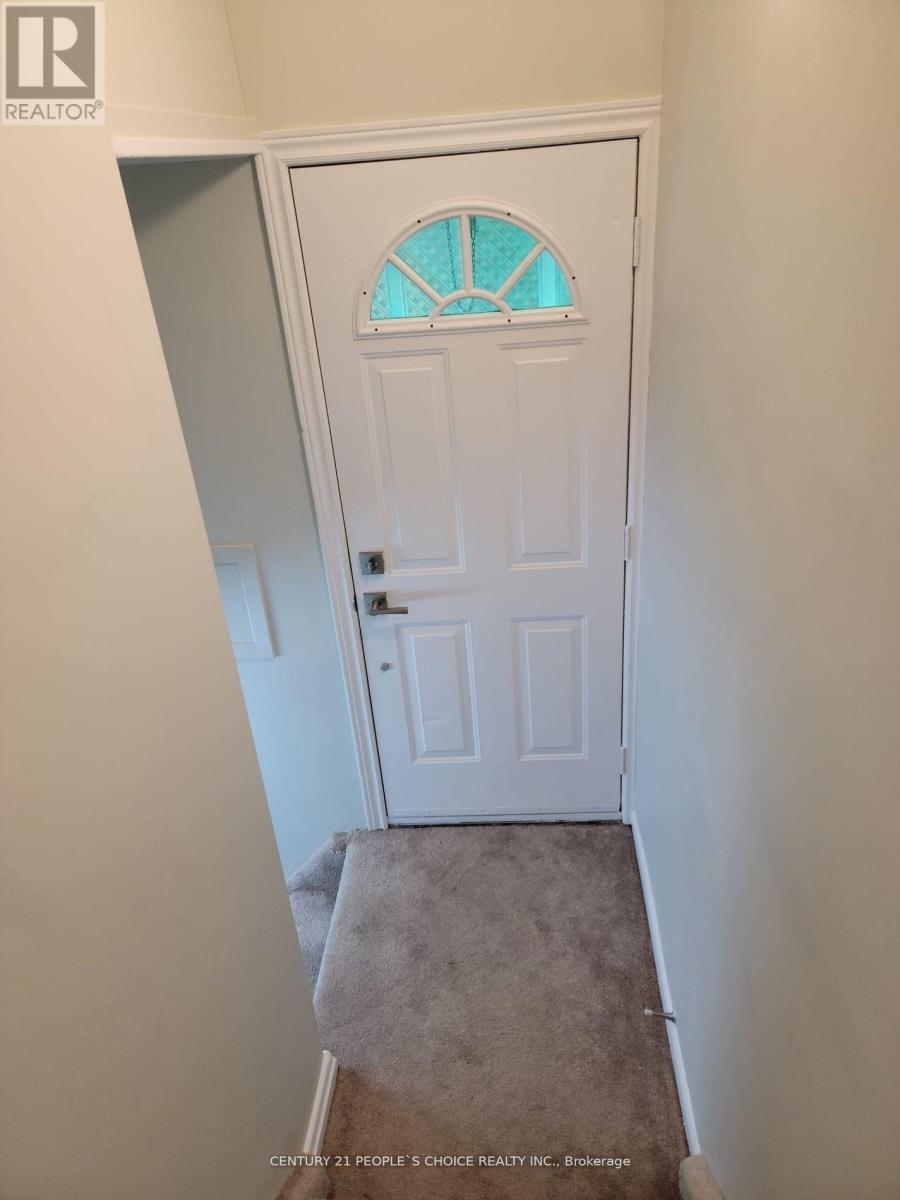 1482 Fisher Avenue, Burlington, Ontario  L7P 2L8 - Photo 9 - W12746860