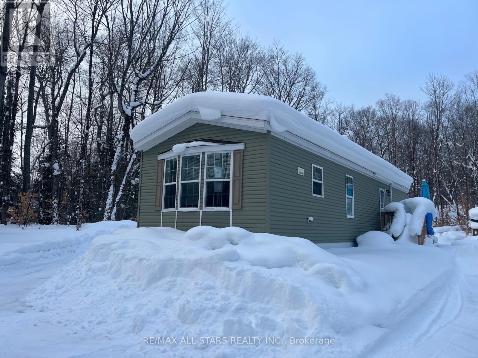 2406 SOUTH PORTAGE ROAD, Huntsville, Ontario