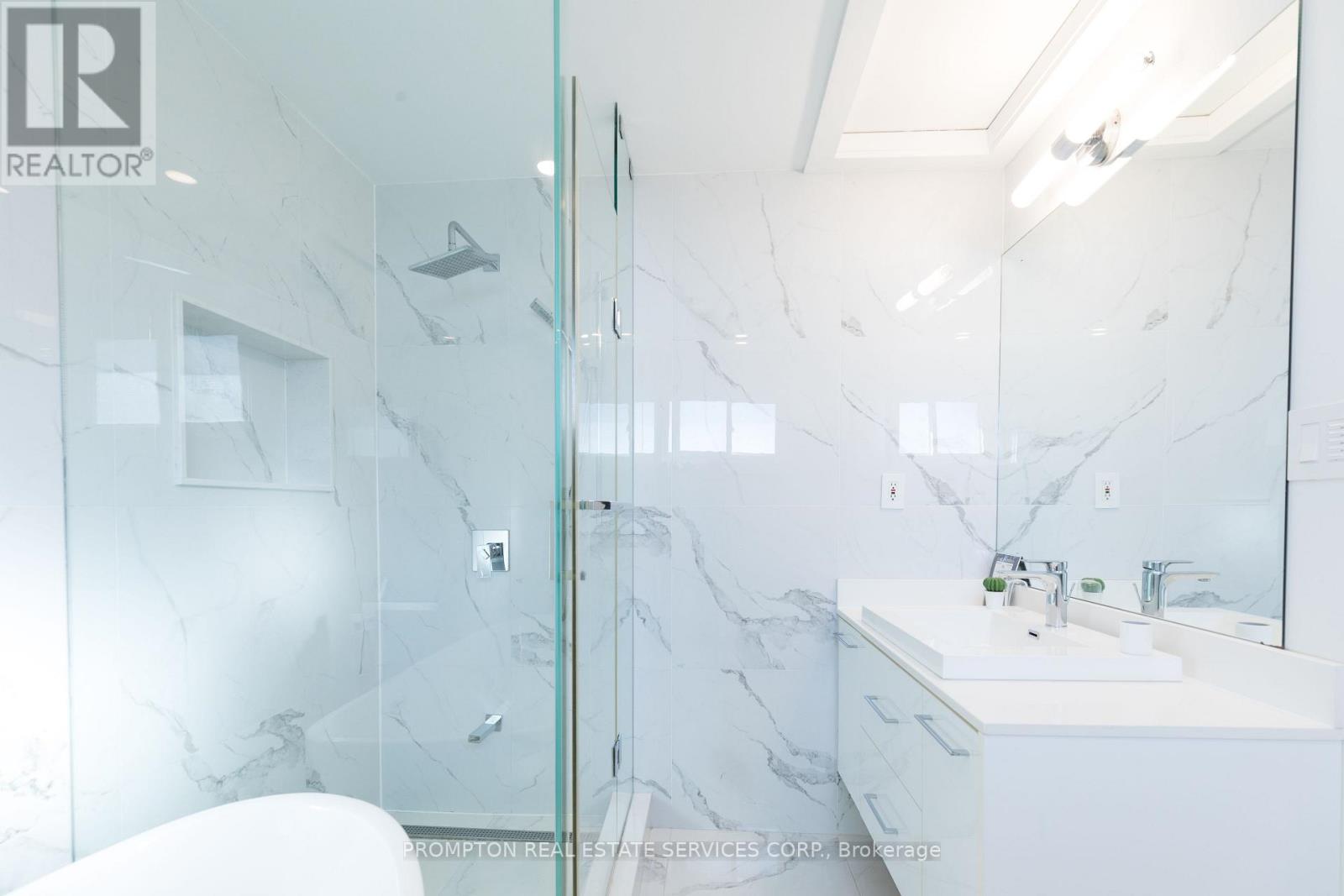 3 Ennismore Place, Toronto, Ontario  M2J 1Z9 - Photo 13 - C12746878