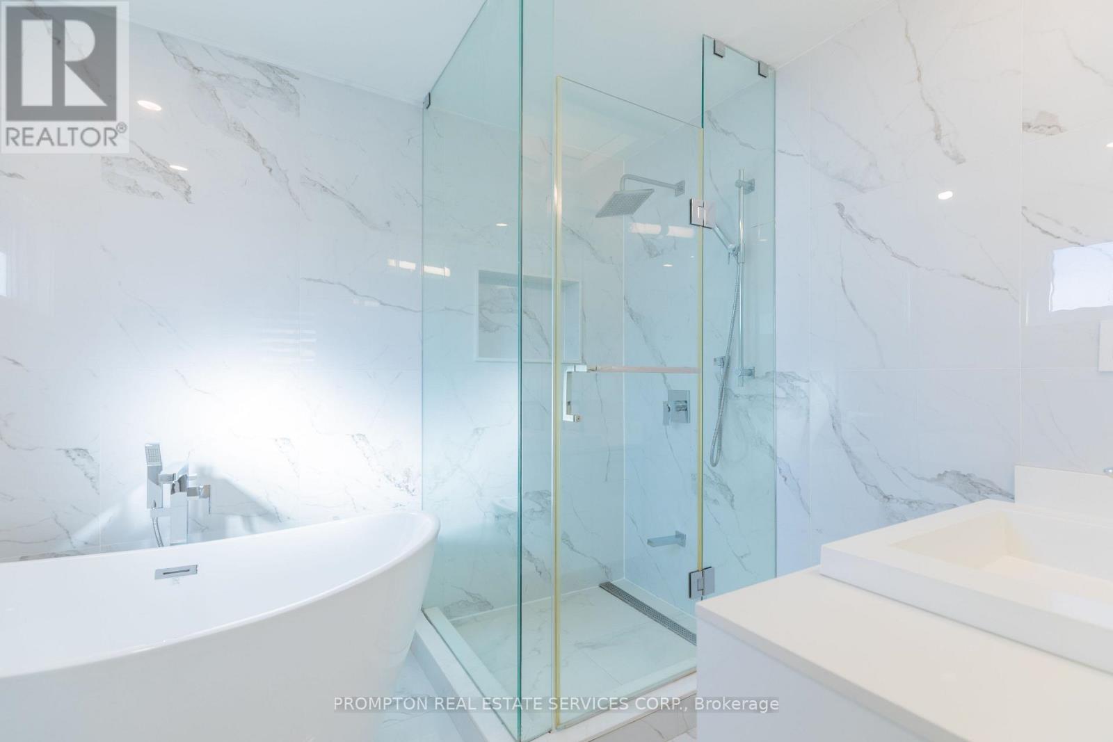 3 Ennismore Place, Toronto, Ontario  M2J 1Z9 - Photo 14 - C12746878