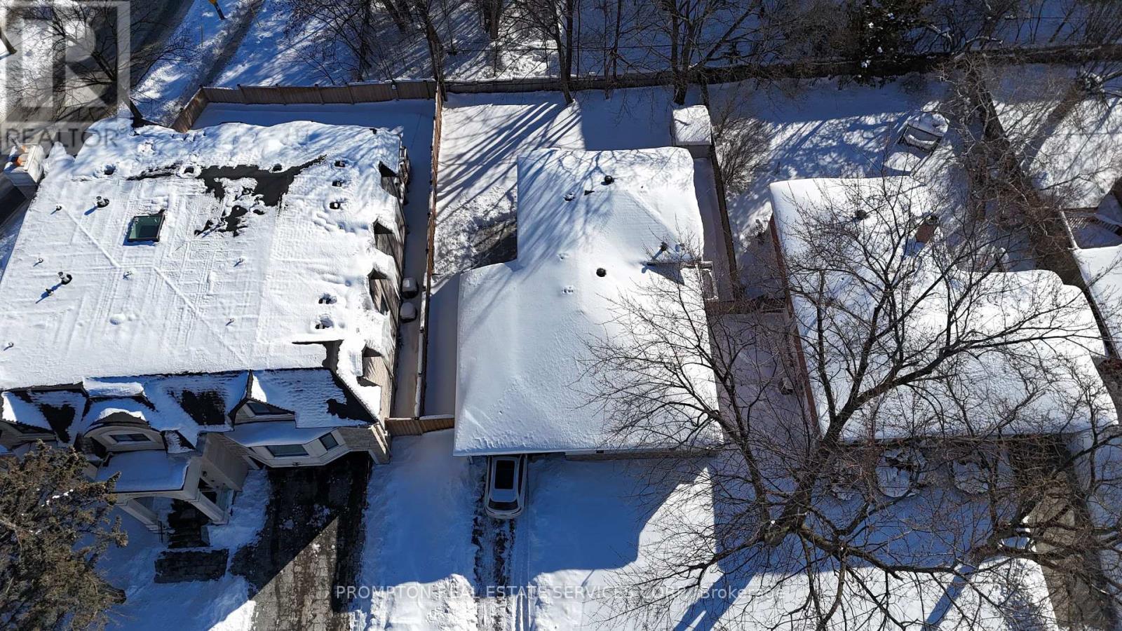 3 Ennismore Place, Toronto, Ontario  M2J 1Z9 - Photo 2 - C12746878