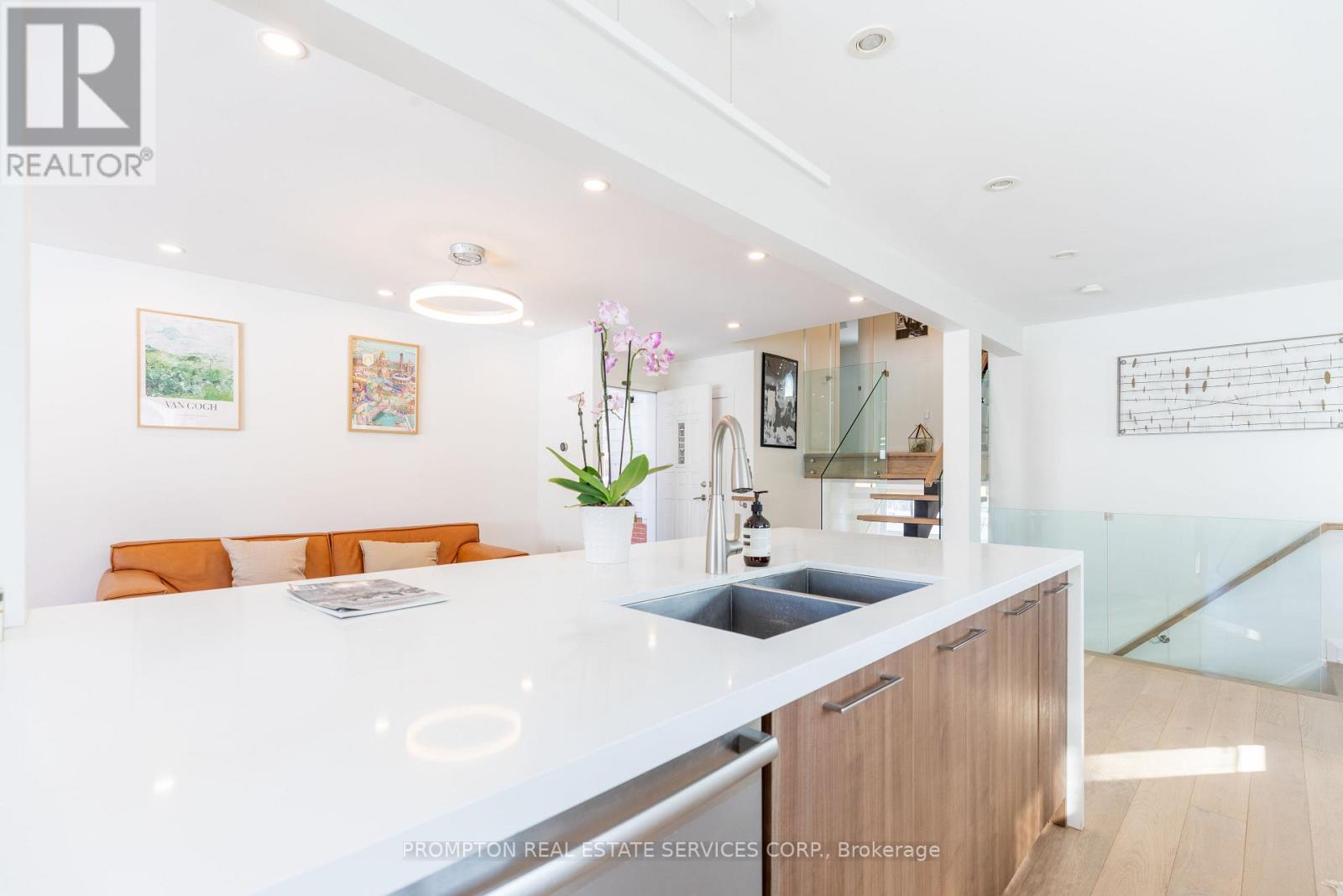 3 Ennismore Place, Toronto, Ontario  M2J 1Z9 - Photo 5 - C12746878