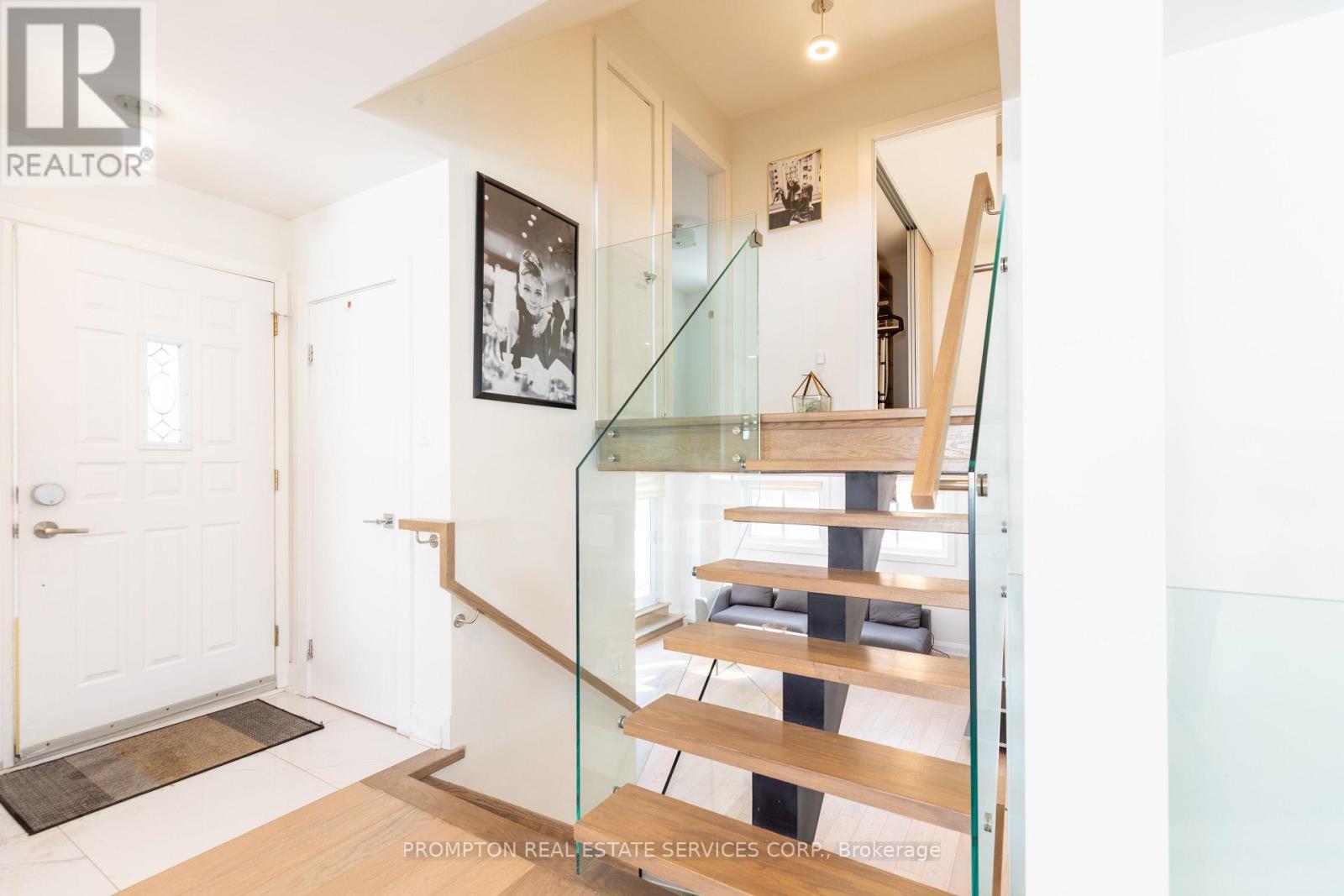 3 Ennismore Place, Toronto, Ontario  M2J 1Z9 - Photo 7 - C12746878