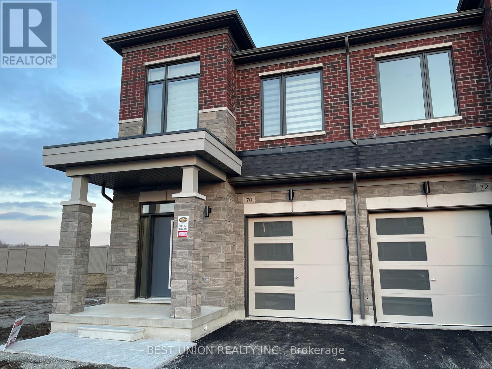 70 TIPP DRIVE, Richmond Hill, Ontario