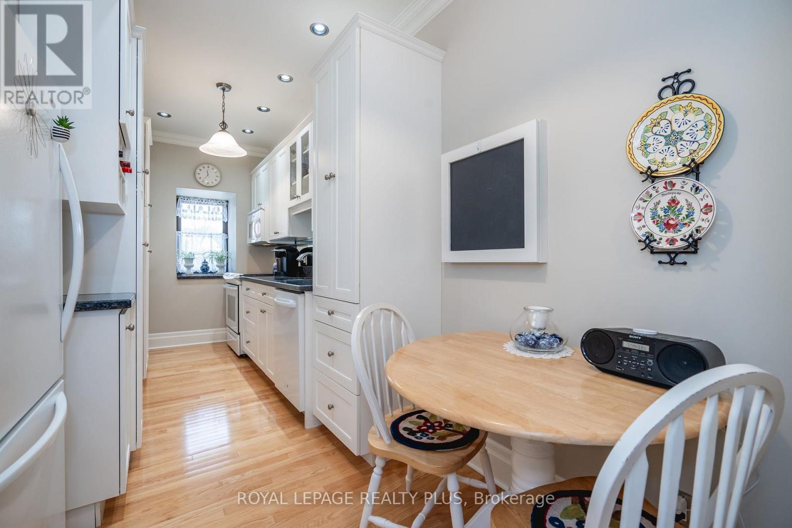 66 Main Street, Penetanguishene, Ontario  L9M 1T3 - Photo 12 - S12746880