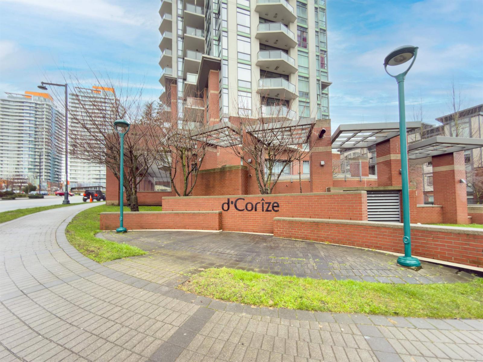 901 13399 104 Avenue, Surrey, British Columbia  V3T 0C9 - Photo 2 - R3085178