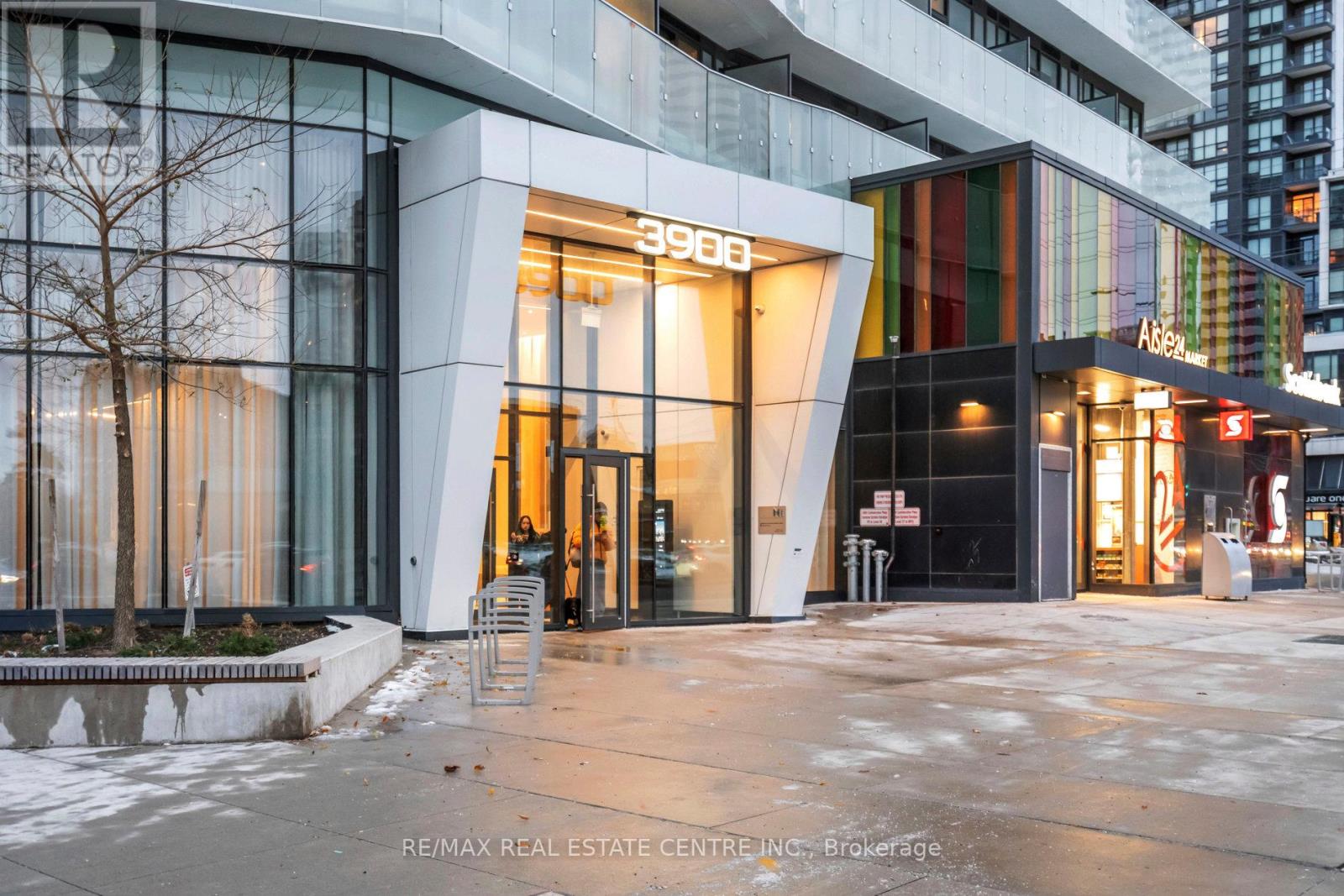 6004 - 3900 CONFEDERATION PARKWAY, Mississauga, Ontario