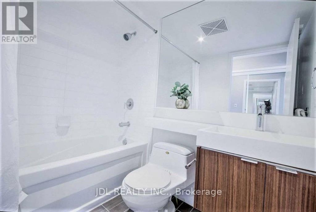 4201 - 25 Telegram Mews, Toronto, Ontario  M5V 3Z1 - Photo 7 - C12746358