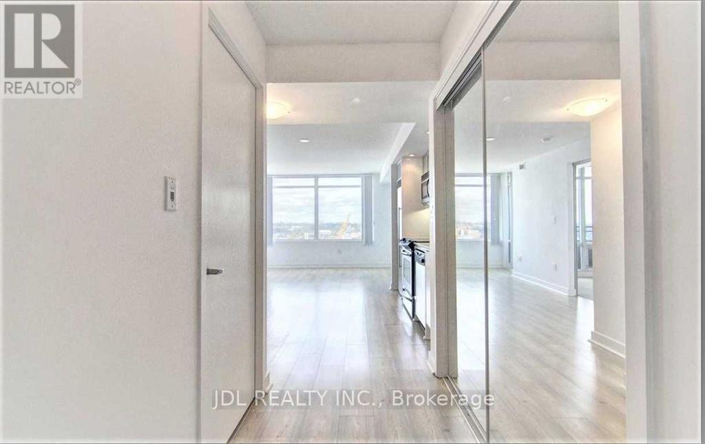 4201 - 25 Telegram Mews, Toronto, Ontario  M5V 3Z1 - Photo 8 - C12746358