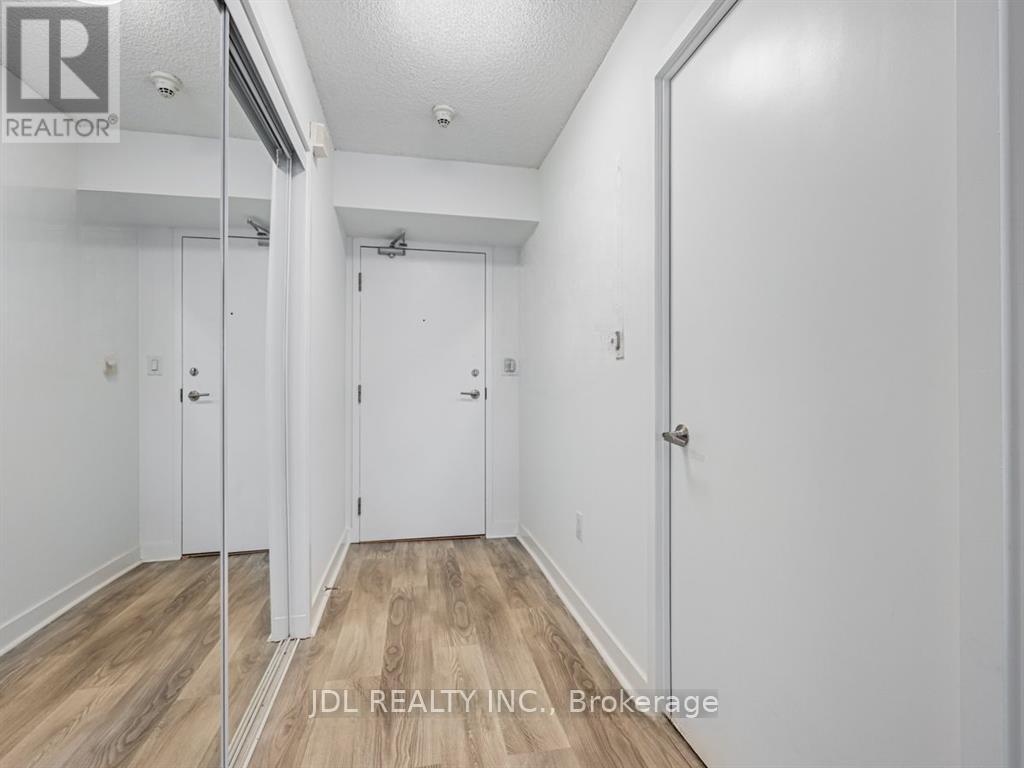 4201 - 25 Telegram Mews, Toronto, Ontario  M5V 3Z1 - Photo 9 - C12746358