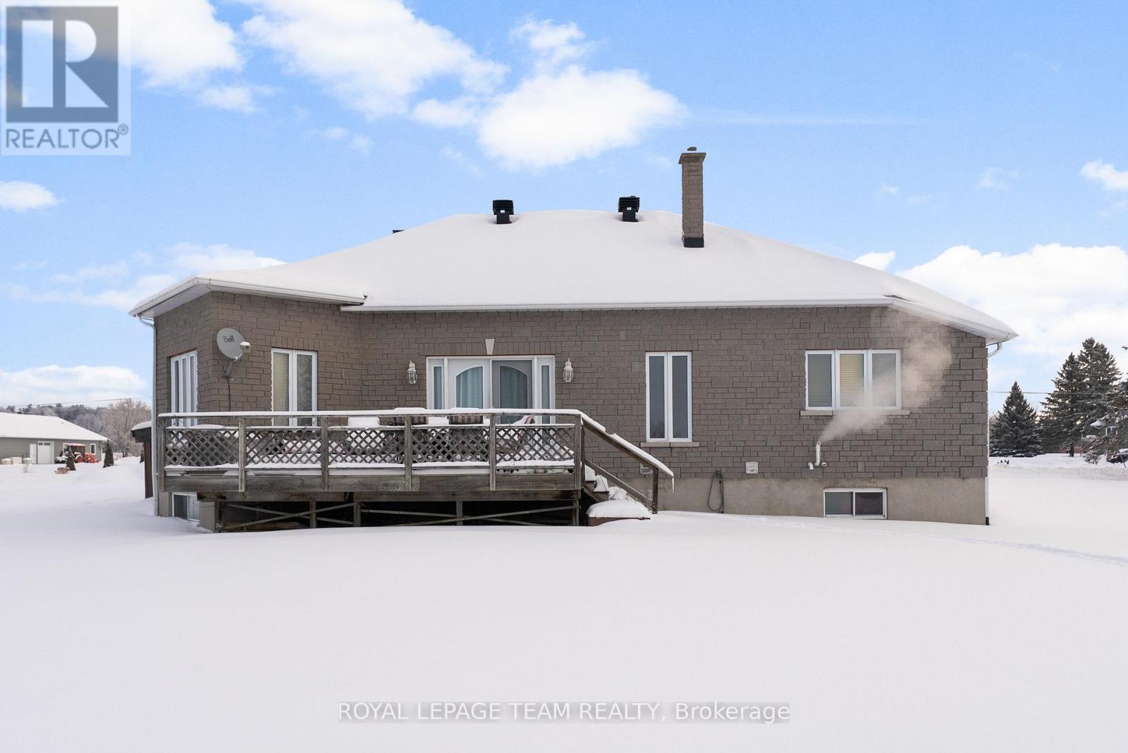 37 Rapid Road, Whitewater Region, Ontario  K0J 2L0 - Photo 32 - X12389658