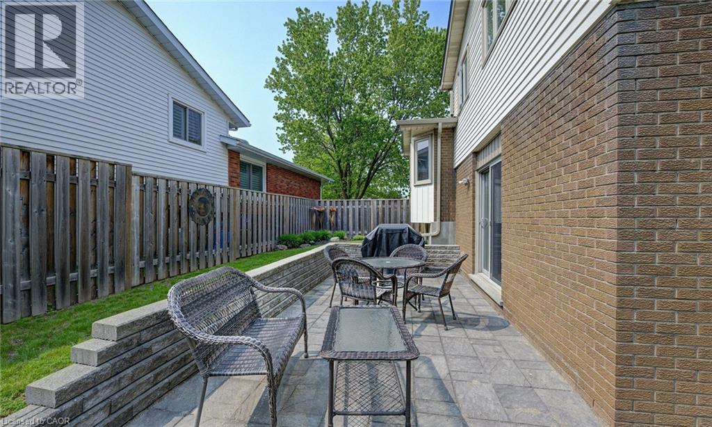 400 Foxhunt Place, Waterloo, Ontario  N2K 2S7 - Photo 25 - 40802049