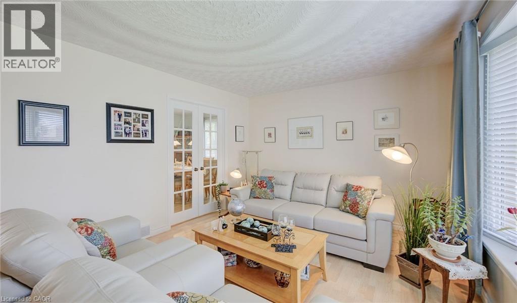 400 Foxhunt Place, Waterloo, Ontario  N2K 2S7 - Photo 6 - 40802049