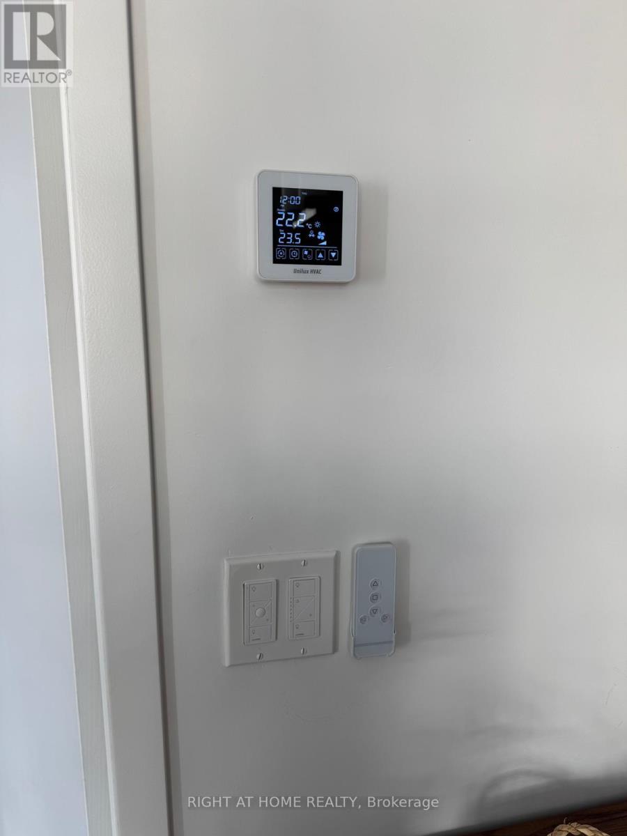 D433 - 8 Beverley Glen Boulevard, Vaughan, Ontario  L4J 7V1 - Photo 13 - N12745794