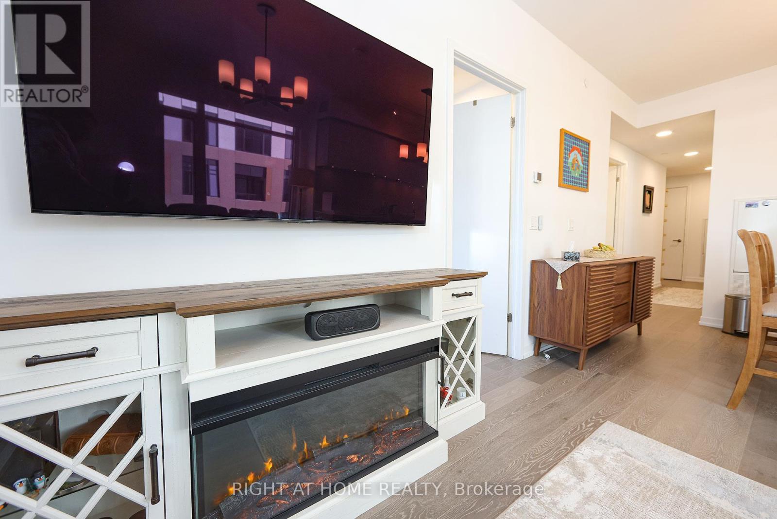 D433 - 8 Beverley Glen Boulevard, Vaughan, Ontario  L4J 7V1 - Photo 14 - N12745794