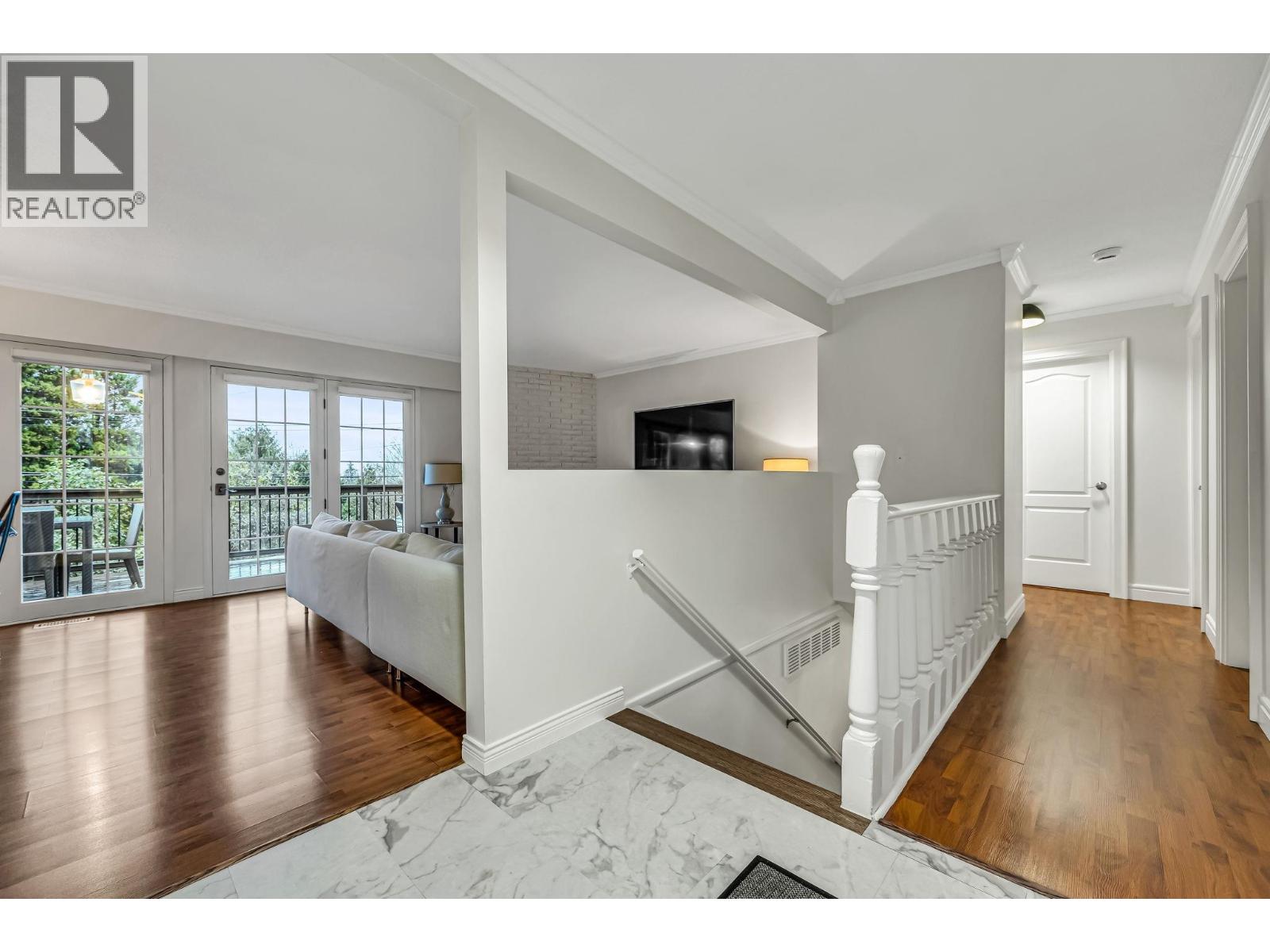 295 N Gamma Avenue, Burnaby, British Columbia  V5C 1Y2 - Photo 14 - R3083044