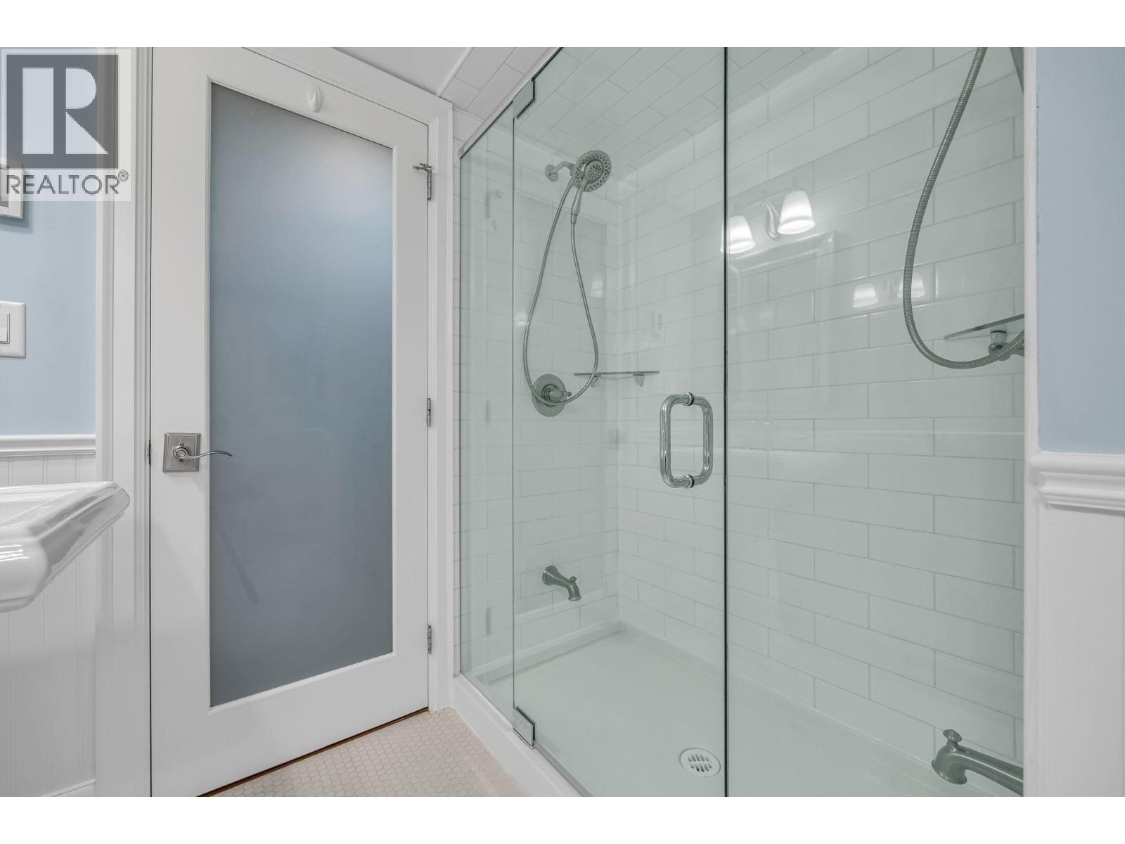 295 N Gamma Avenue, Burnaby, British Columbia  V5C 1Y2 - Photo 35 - R3083044