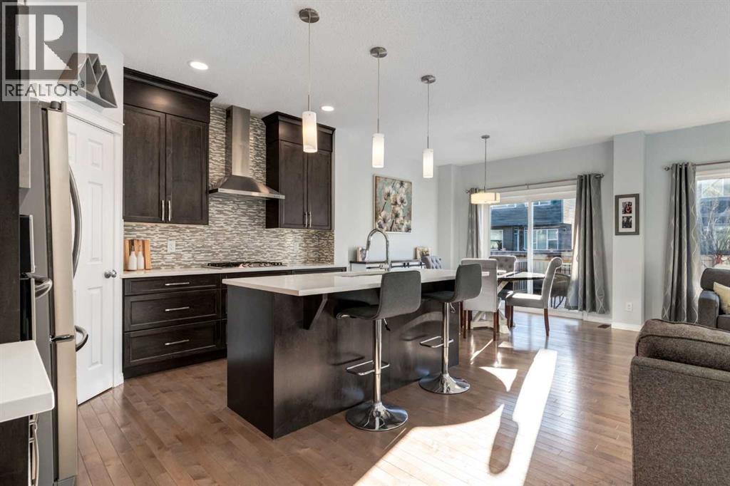 36 Sundown Common, Cochrane, Alberta  T4C 2M9 - Photo 3 - A2278817