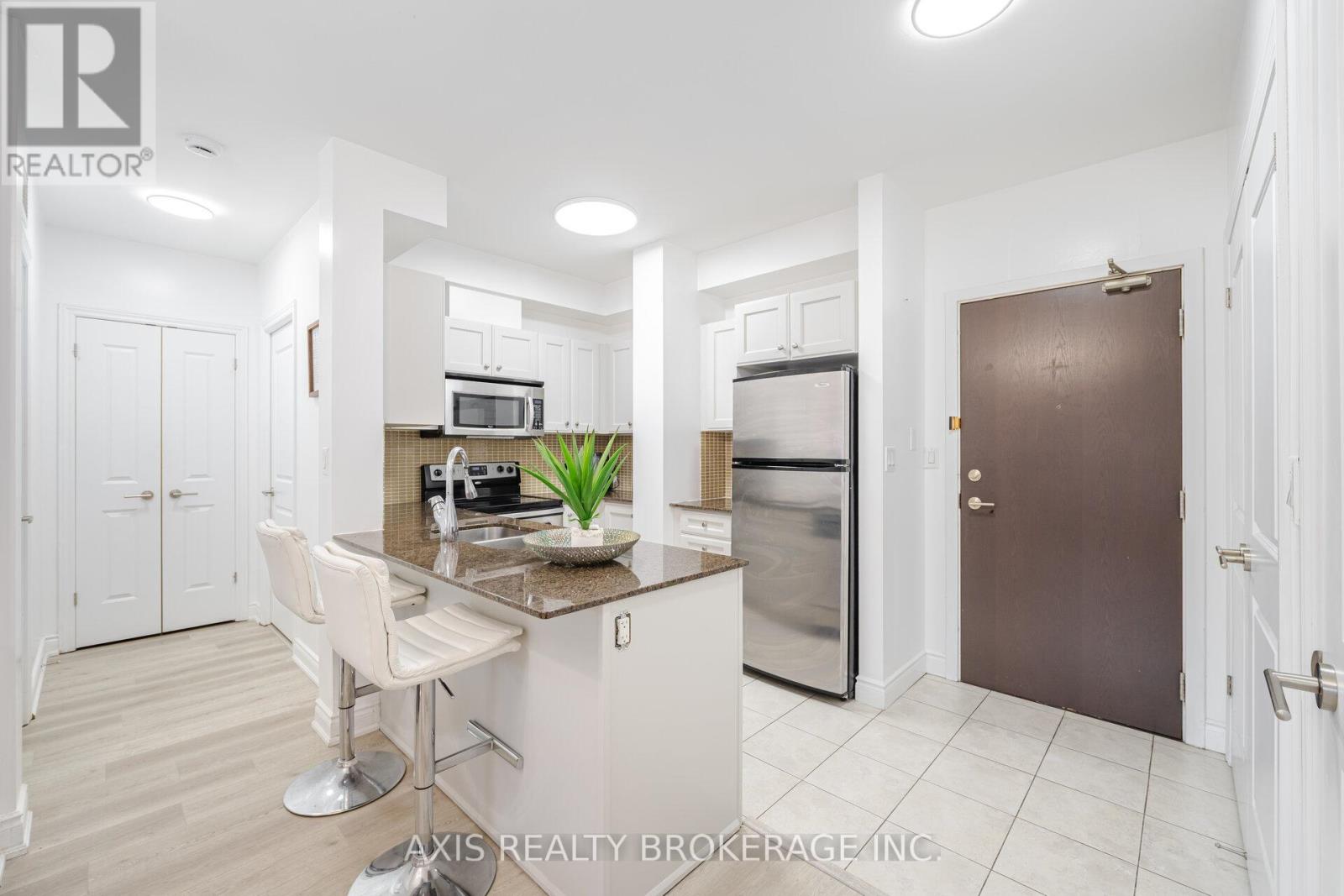 434 - 281 Woodbridge Avenue, Vaughan, Ontario  L4L 0C6 - Photo 13 - N12746894