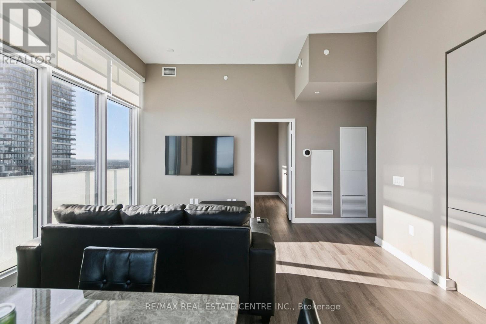 5907 - 3883 Quartz Road, Mississauga, Ontario  L5B 0M4 - Photo 10 - W12746896