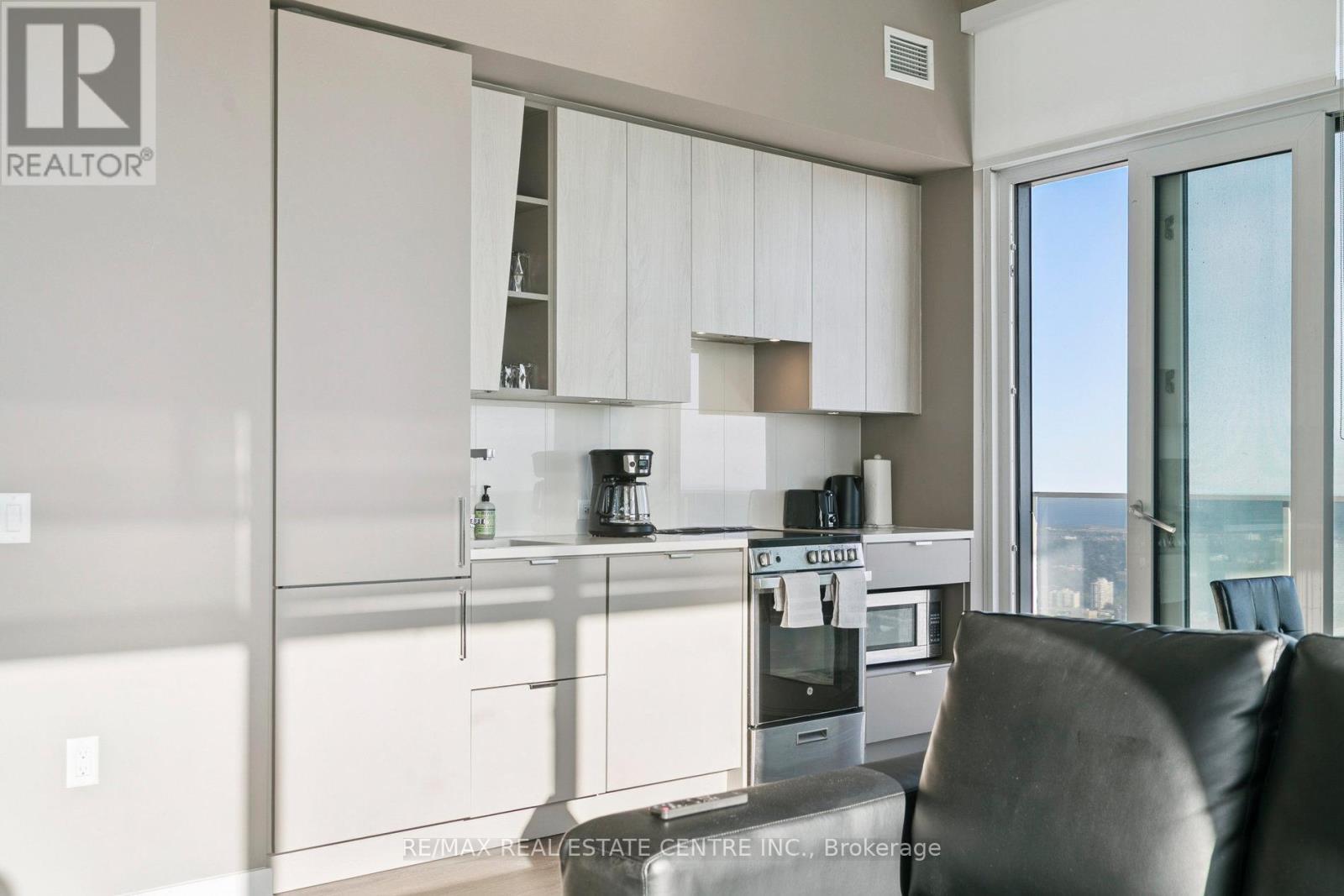 5907 - 3883 Quartz Road, Mississauga, Ontario  L5B 0M4 - Photo 12 - W12746896