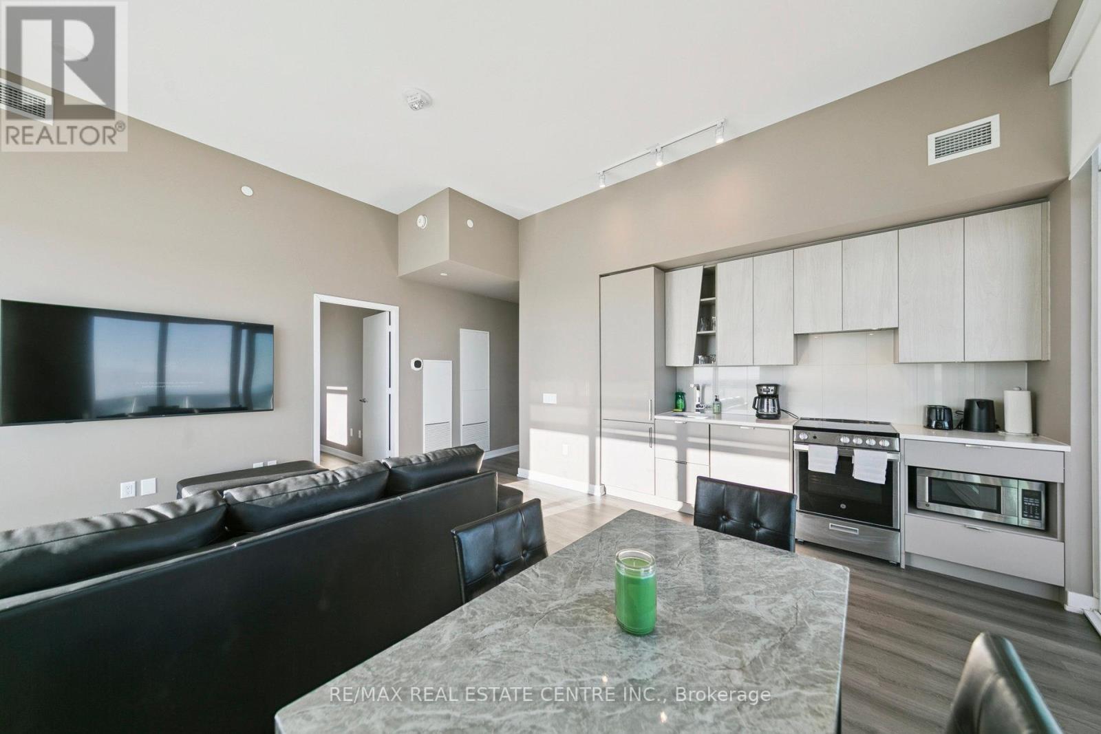 5907 - 3883 Quartz Road, Mississauga, Ontario  L5B 0M4 - Photo 13 - W12746896