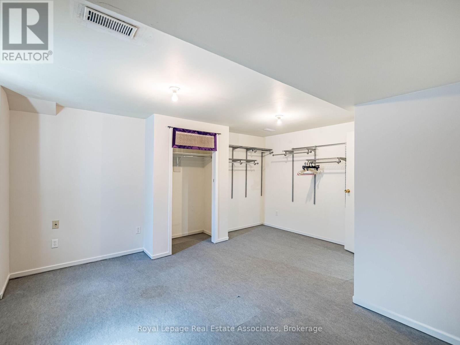 6033 Duford Drive, Mississauga, Ontario  L5V 1A8 - Photo 17 - W12746898