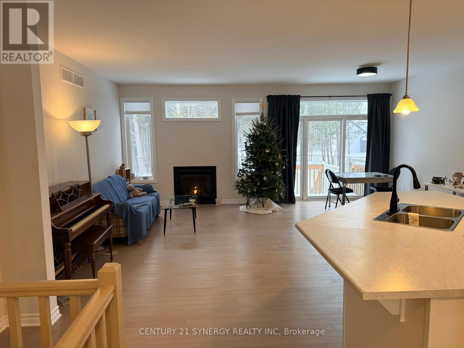 247 Blackhorse Drive, North Grenville, Ontario K0G 1J0 - Photo 6 - X12746920