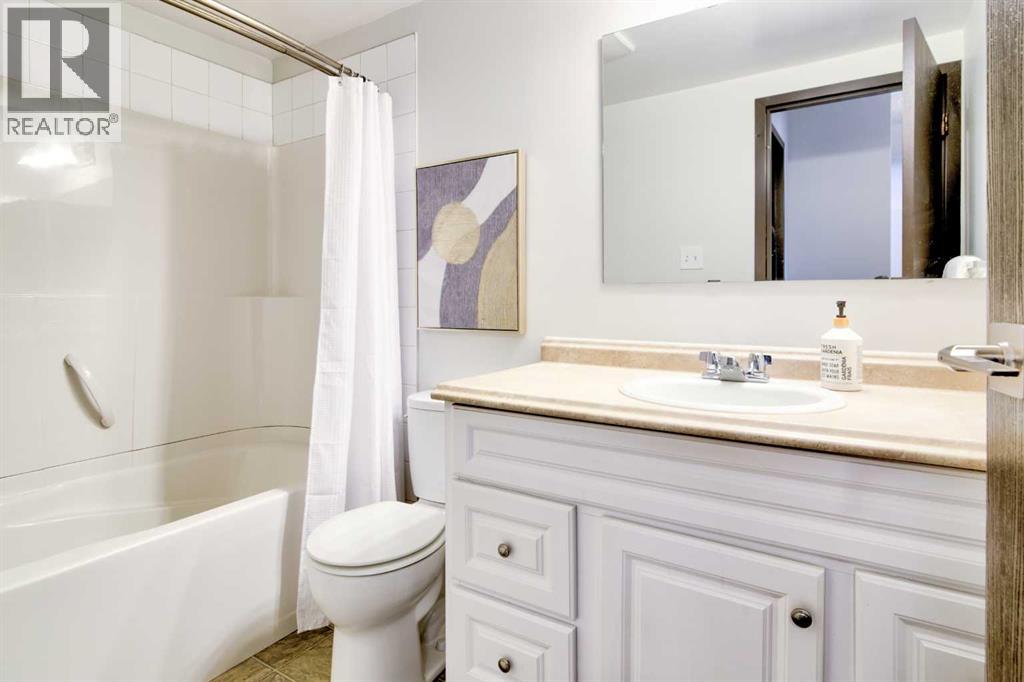 104, 403 Columbia Boulevard W, Lethbridge, Alberta  T1K 5R8 - Photo 21 - A2283223