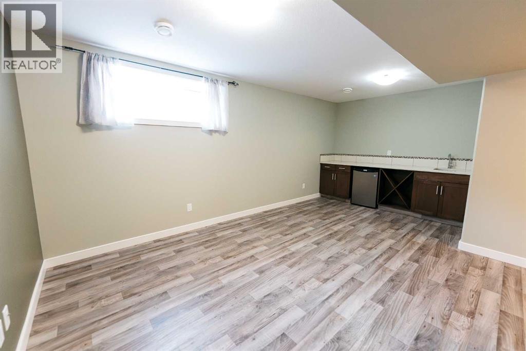 30, 4716 College Avenue, Lacombe, Alberta  T4L 0J5 - Photo 33 - A2282954