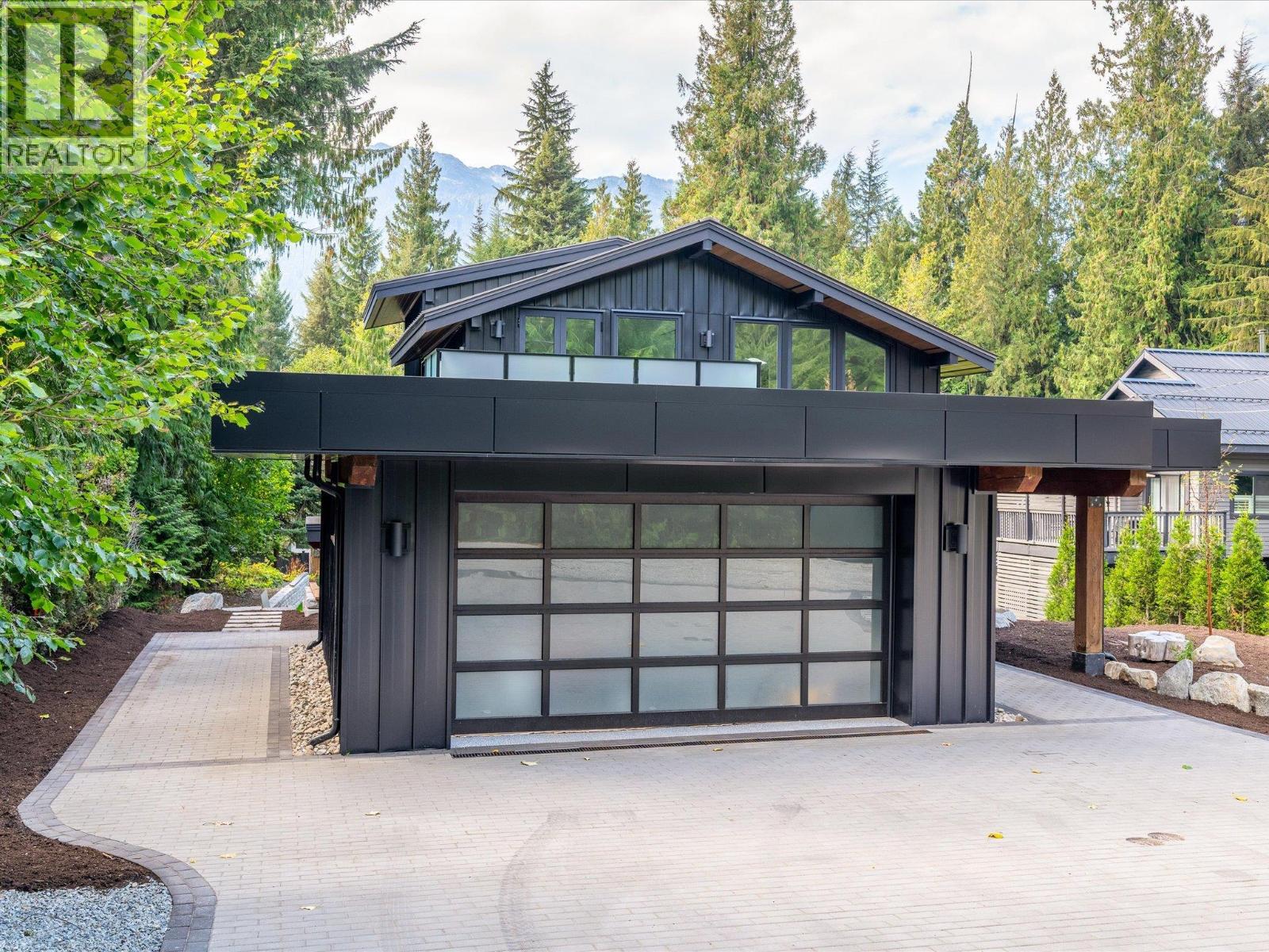 3005 Brio Entrance, Whistler, British Columbia  V8E 0B8 - Photo 37 - R3053764