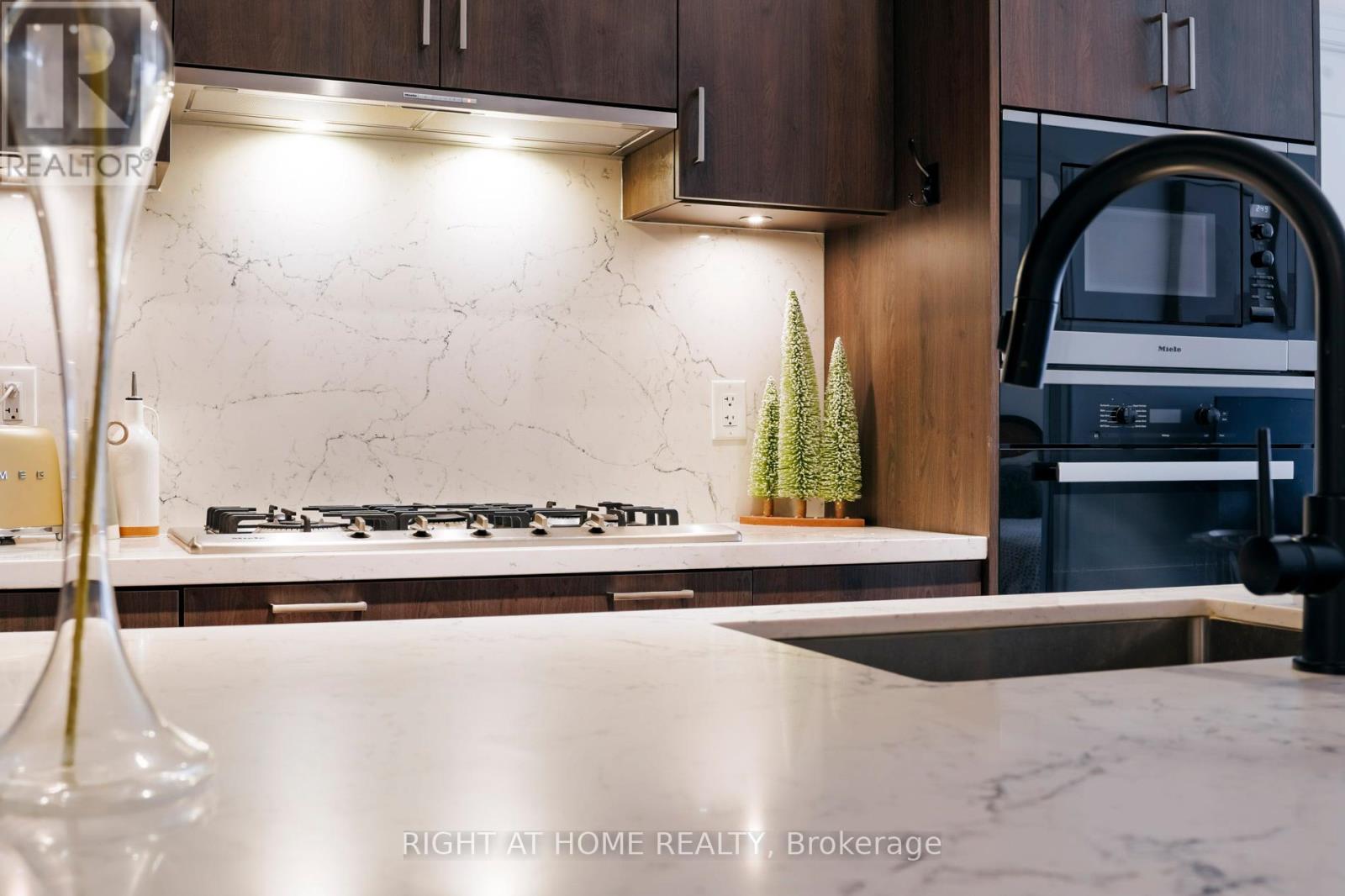 410 - 280 Howland Avenue, Toronto, Ontario  M5R 0C3 - Photo 13 - C12746900