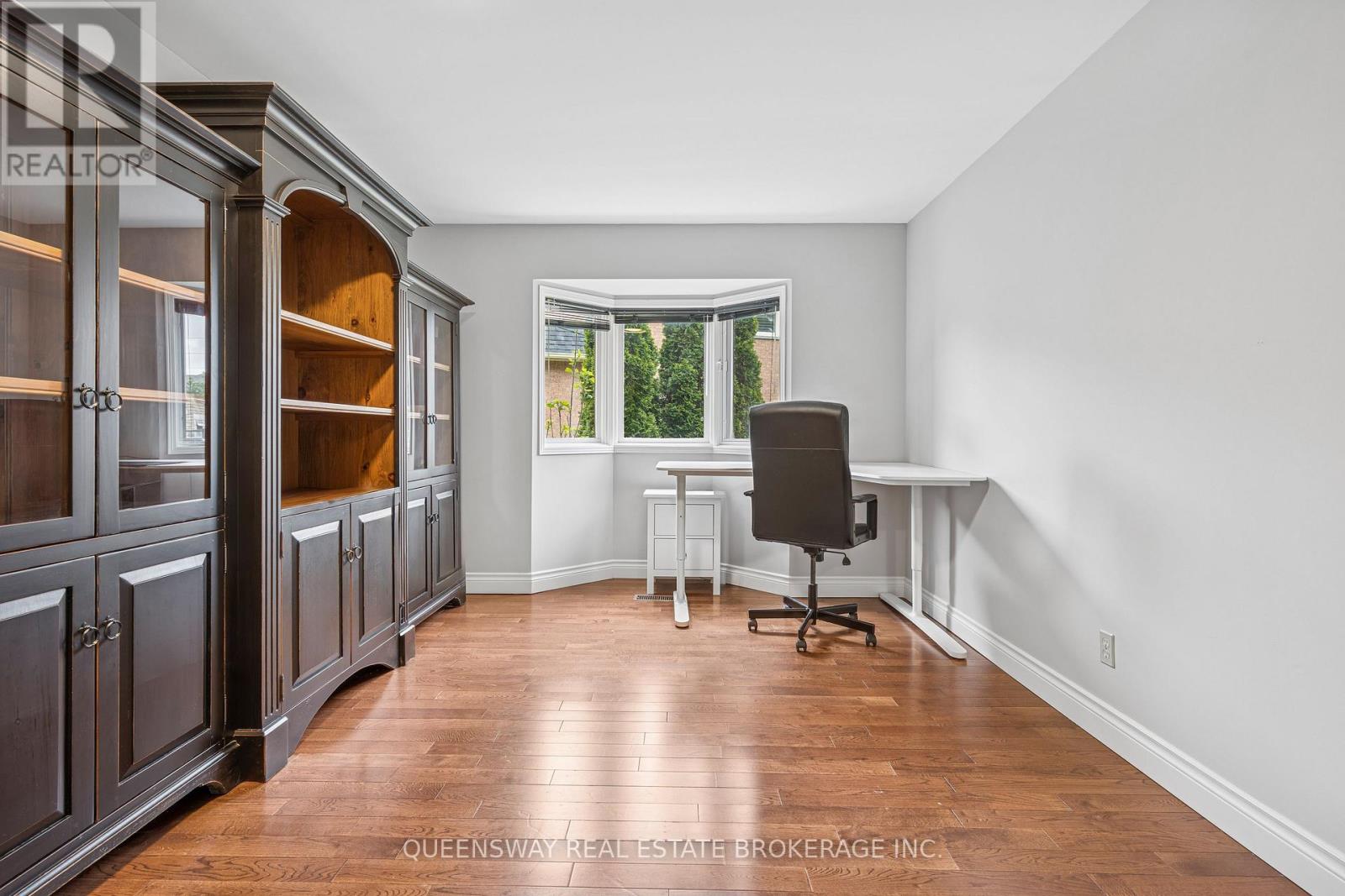 69 Cityview Circle, Barrie, Ontario  L4N 7V1 - Photo 8 - S12746916