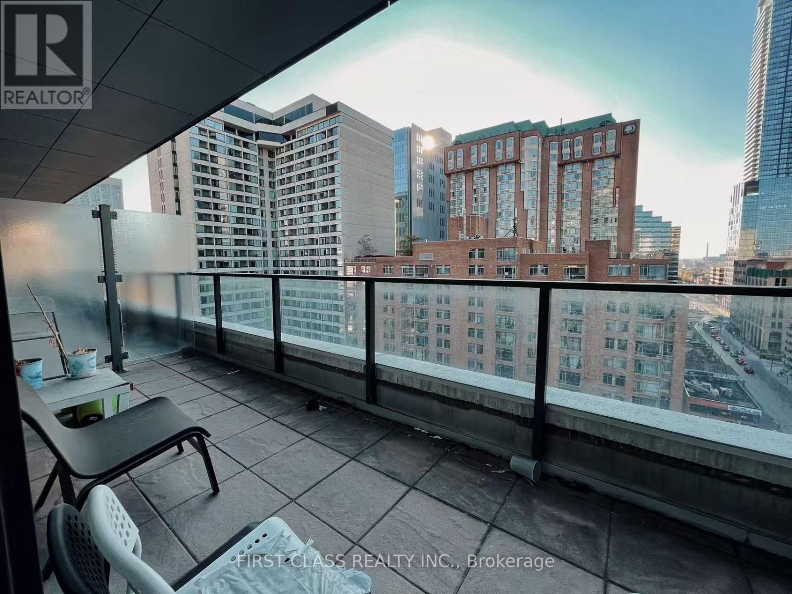 1827 - 111 Elizabeth Street, Toronto, Ontario  M5G 1P7 - Photo 14 - C12685186