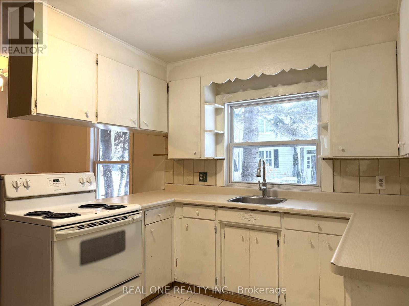 53 Robert Street, Milton, Ontario  L9T 1G7 - Photo 15 - W12746902