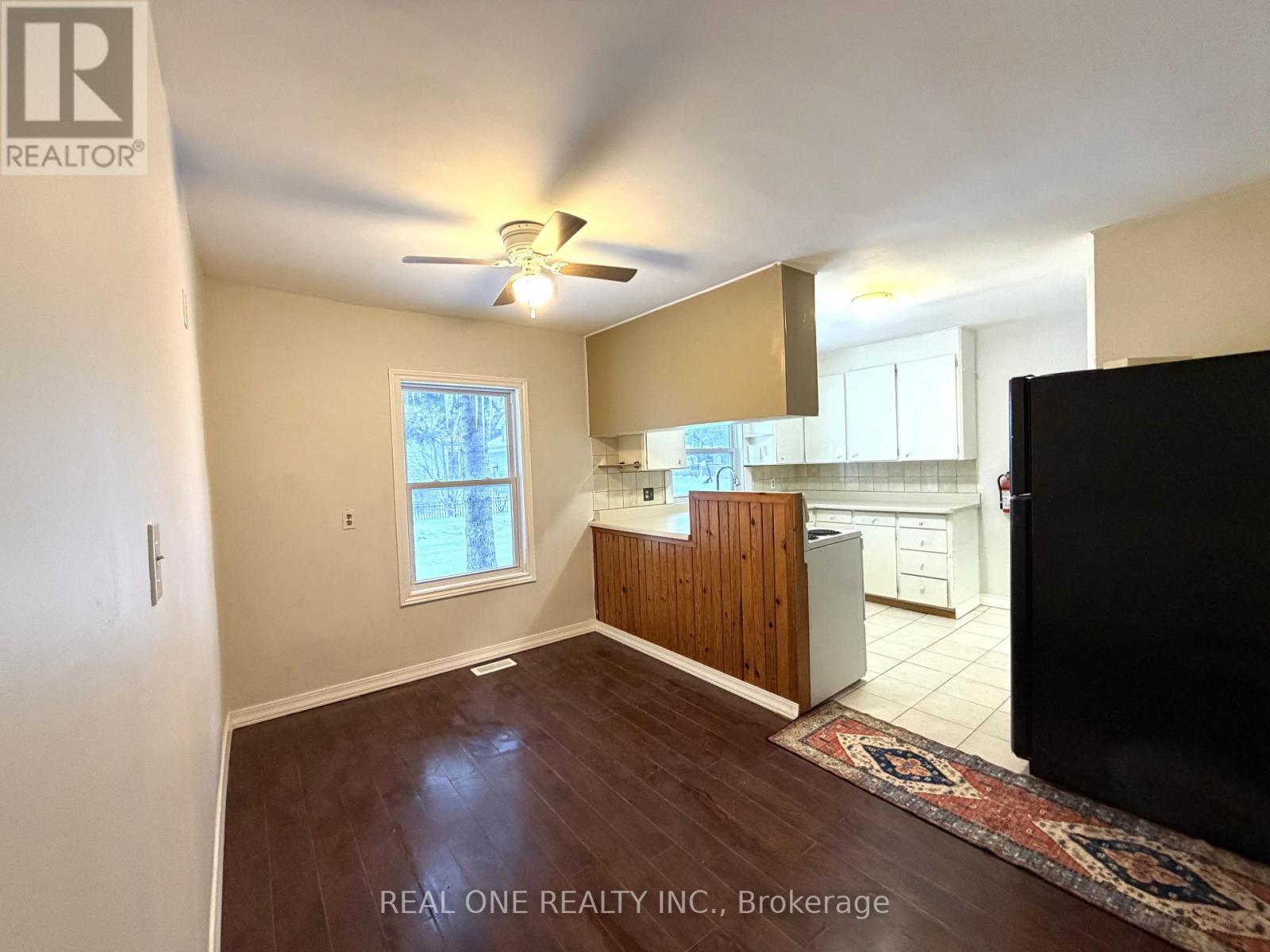 53 Robert Street, Milton, Ontario  L9T 1G7 - Photo 16 - W12746902