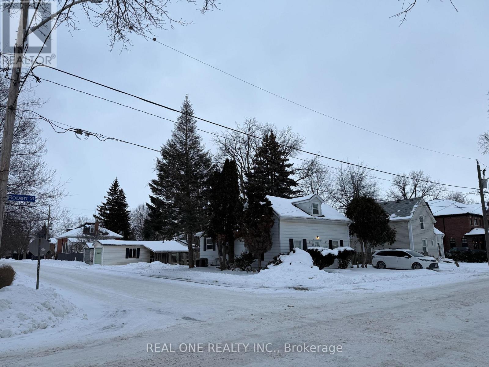 53 Robert Street, Milton, Ontario  L9T 1G7 - Photo 2 - W12746902