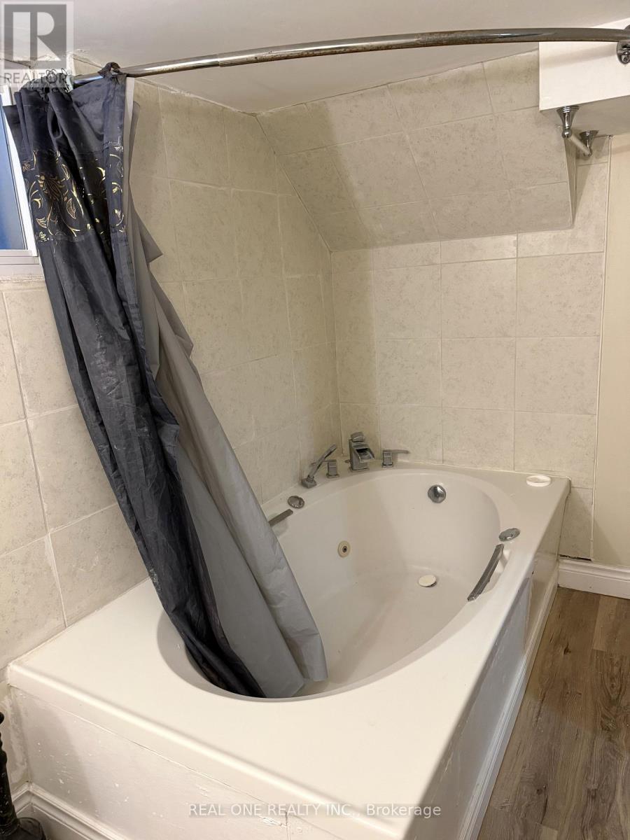 53 Robert Street, Milton, Ontario  L9T 1G7 - Photo 24 - W12746902