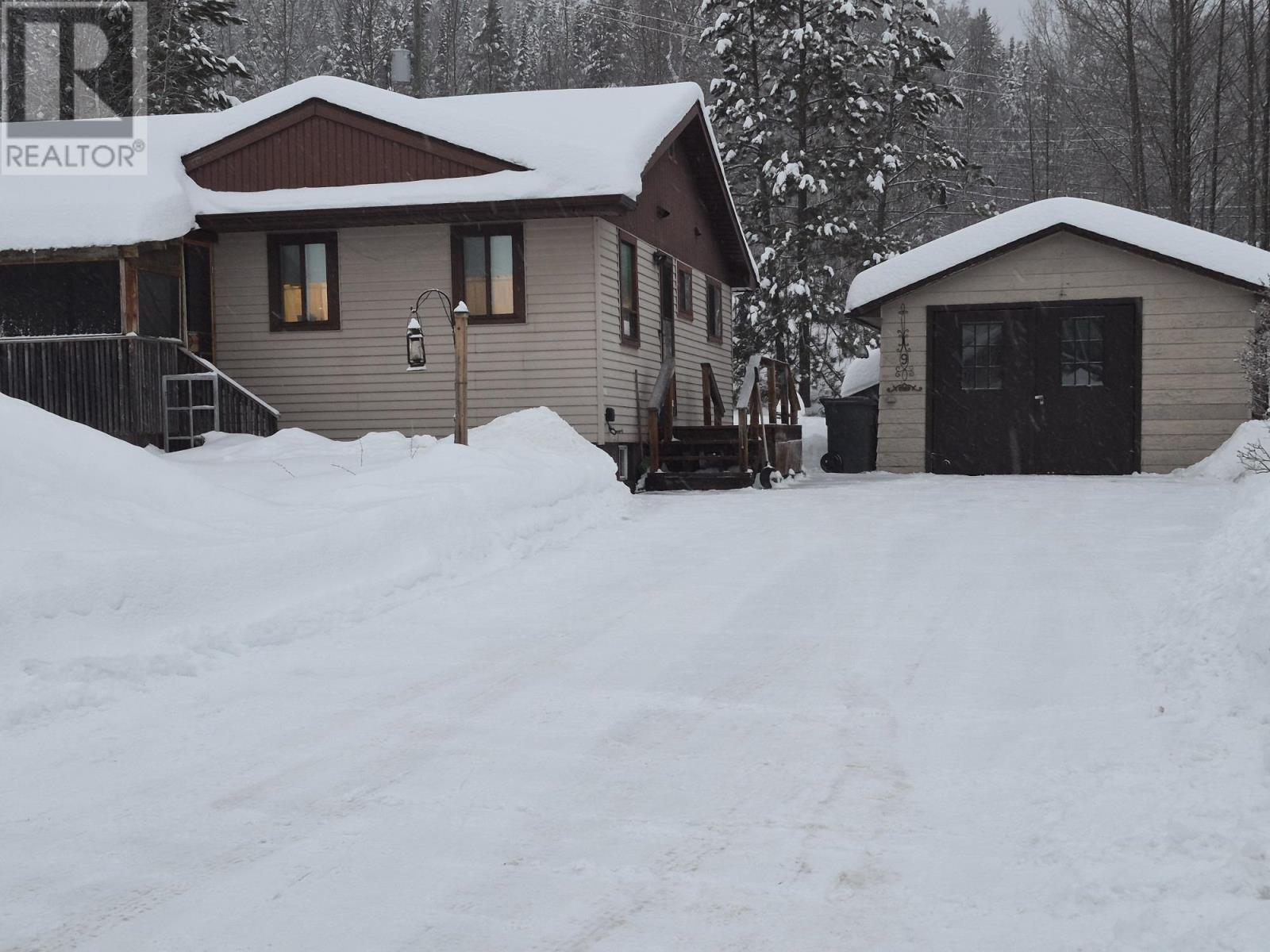 9 Swallow Drive, Manitouwadge, Ontario